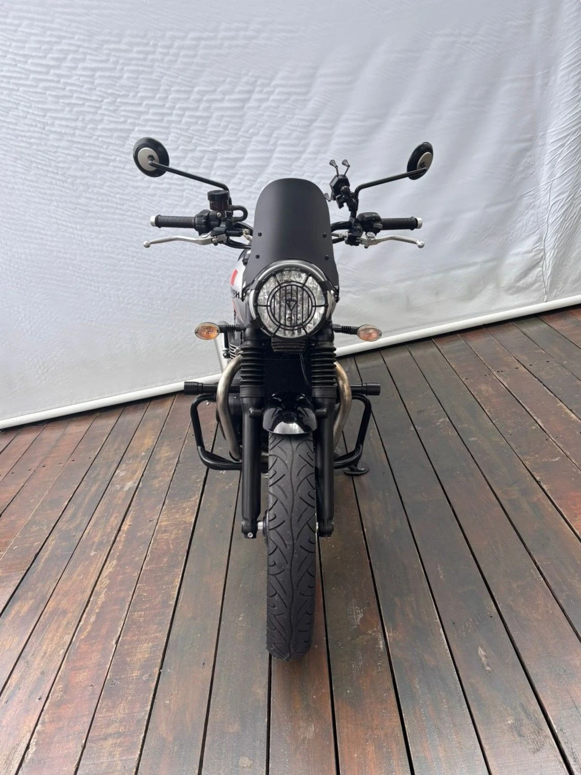 TRIUMPH STREET TWIN