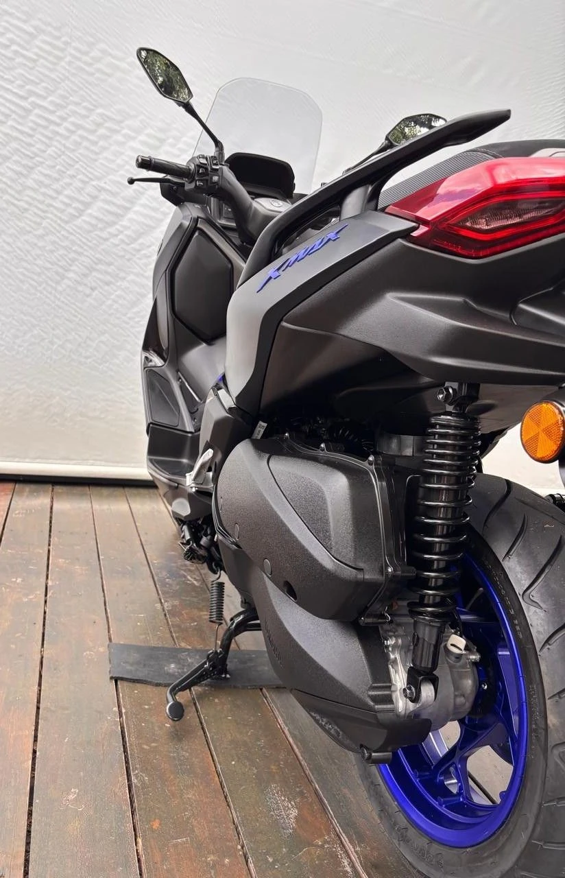 YAMAHA XMAX 300 CONNECTED ABS
