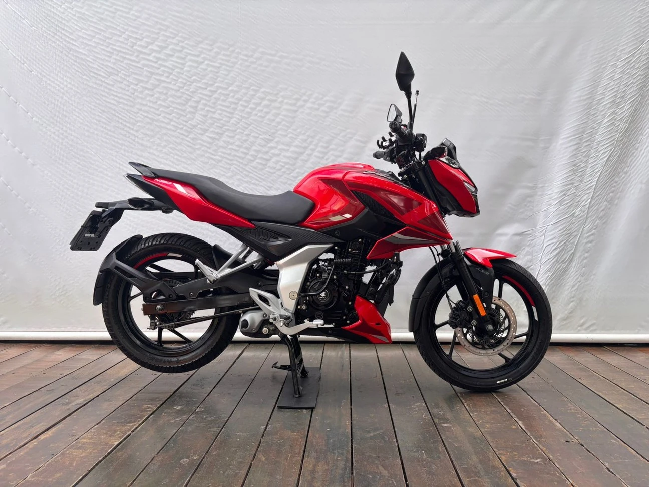 BAJAJ PULSAR N150