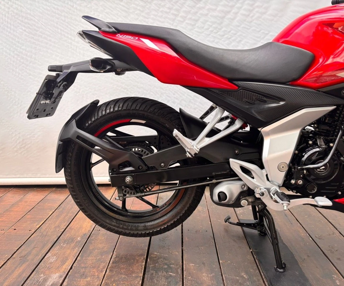 BAJAJ PULSAR N150