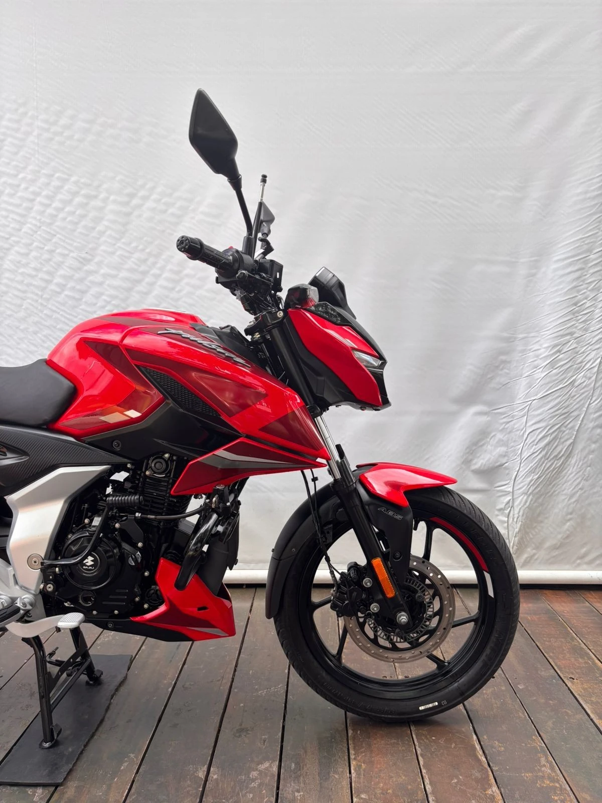 BAJAJ PULSAR N150