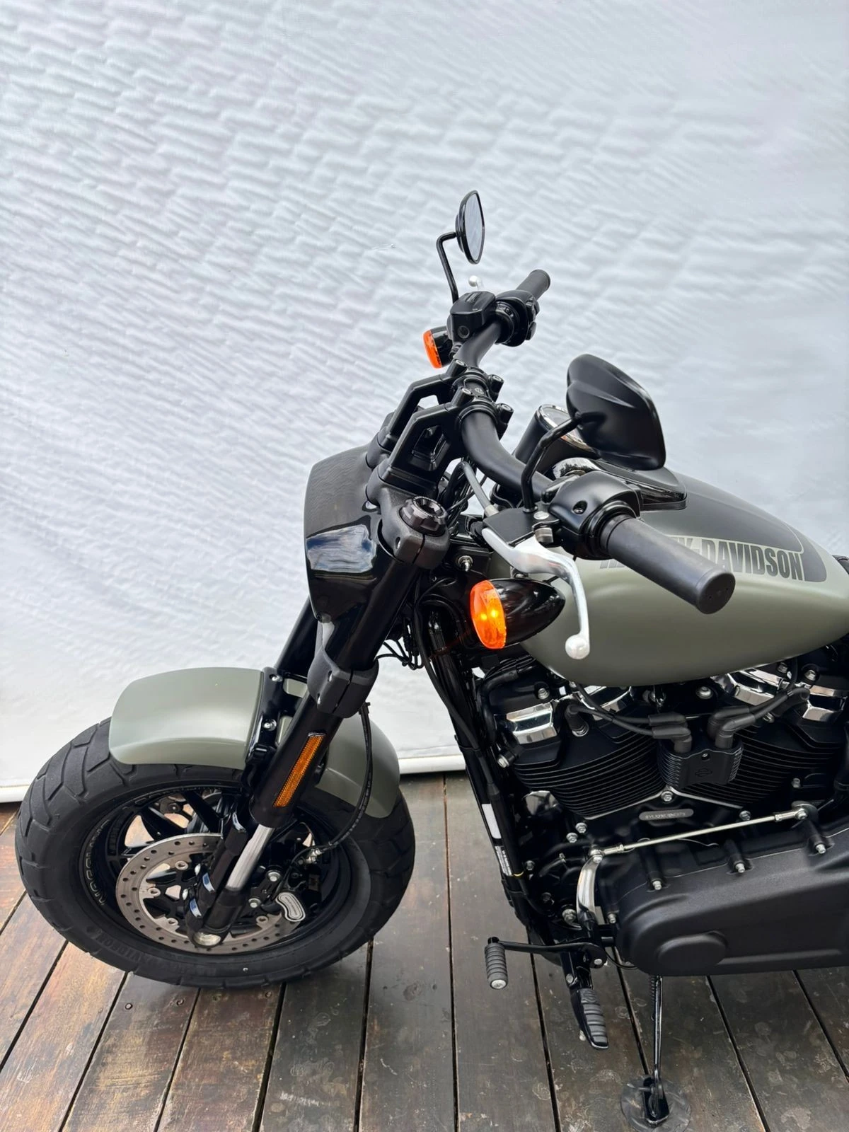 HARLEY-DAVIDSON SOFTAIL FAT BOB 114