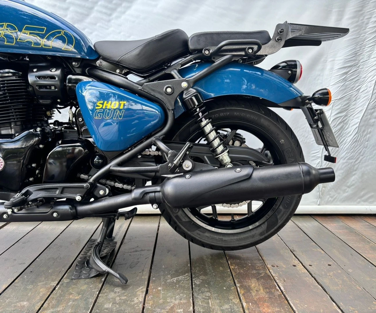 ROYAL ENFIELD SHOTGUN 650 STENCIL WHITE