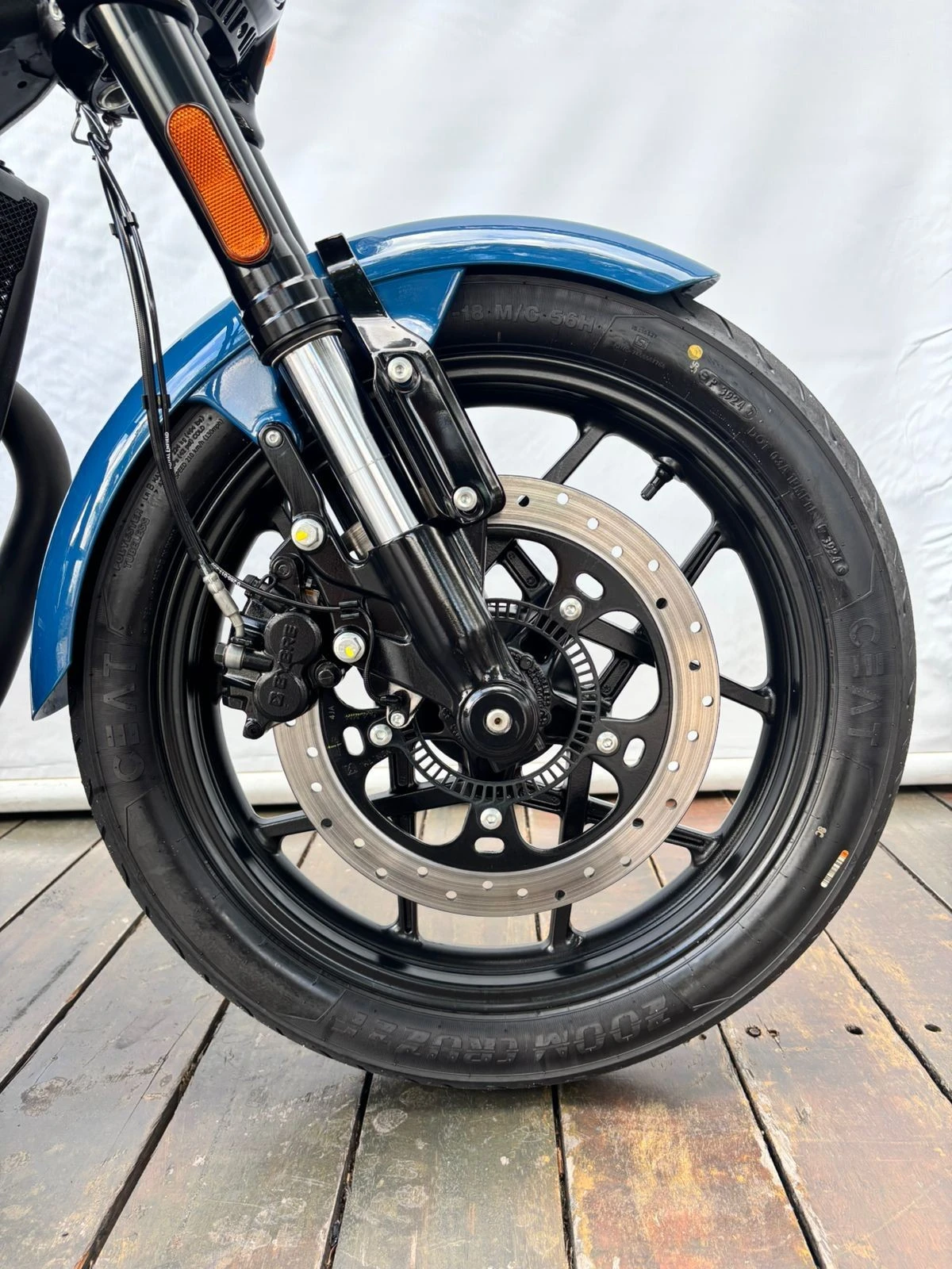 ROYAL ENFIELD SHOTGUN 650 STENCIL WHITE