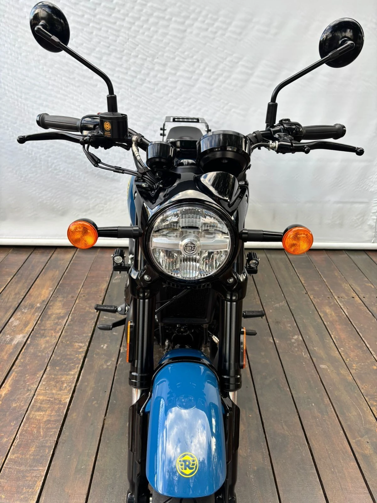 ROYAL ENFIELD SHOTGUN 650 STENCIL WHITE