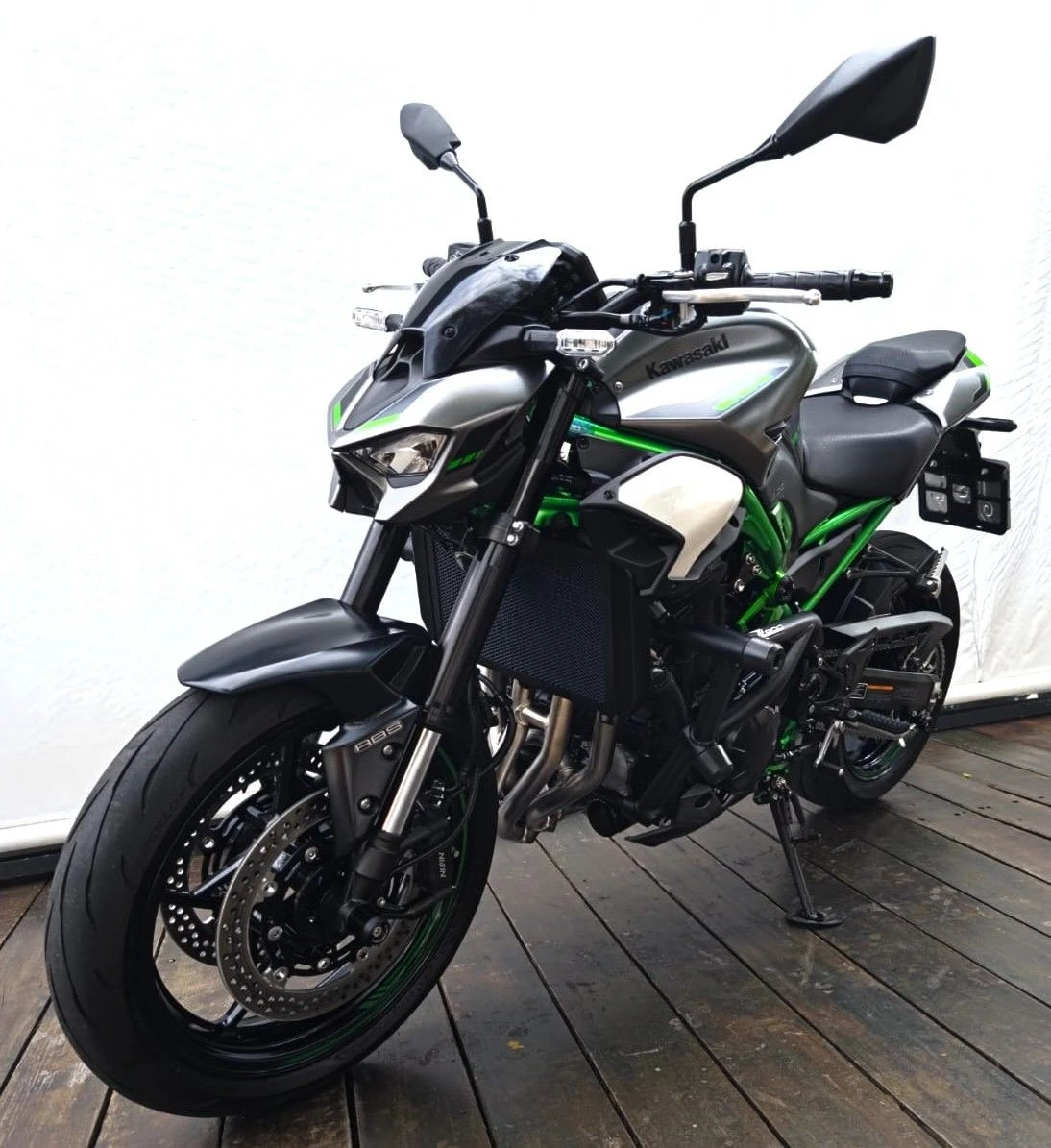 KAWASAKI Z900