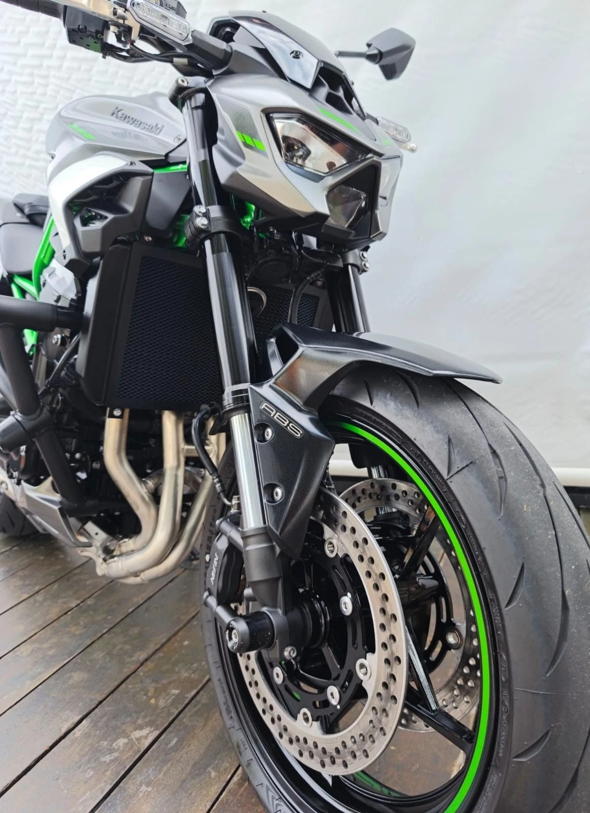 KAWASAKI Z900