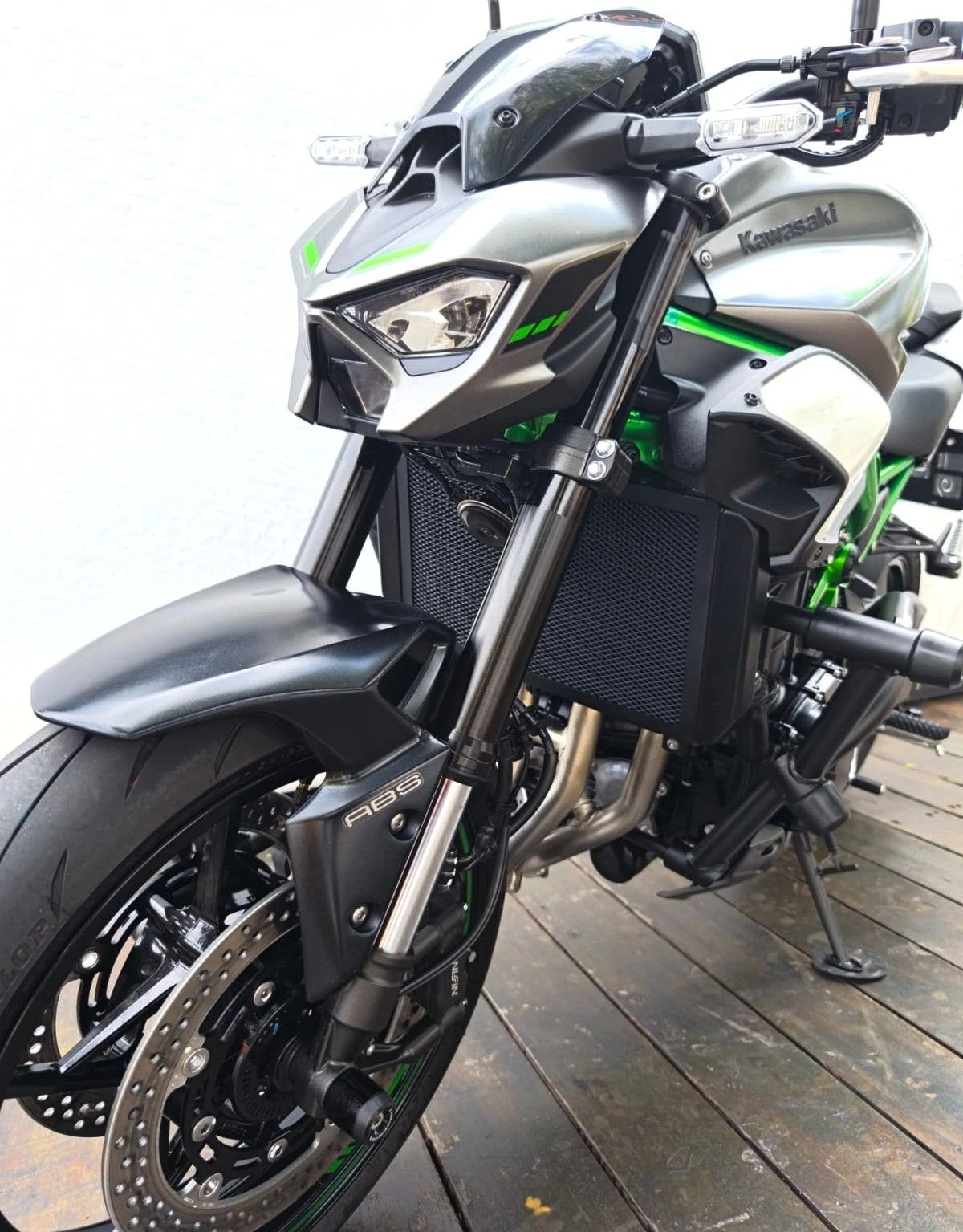 KAWASAKI Z900