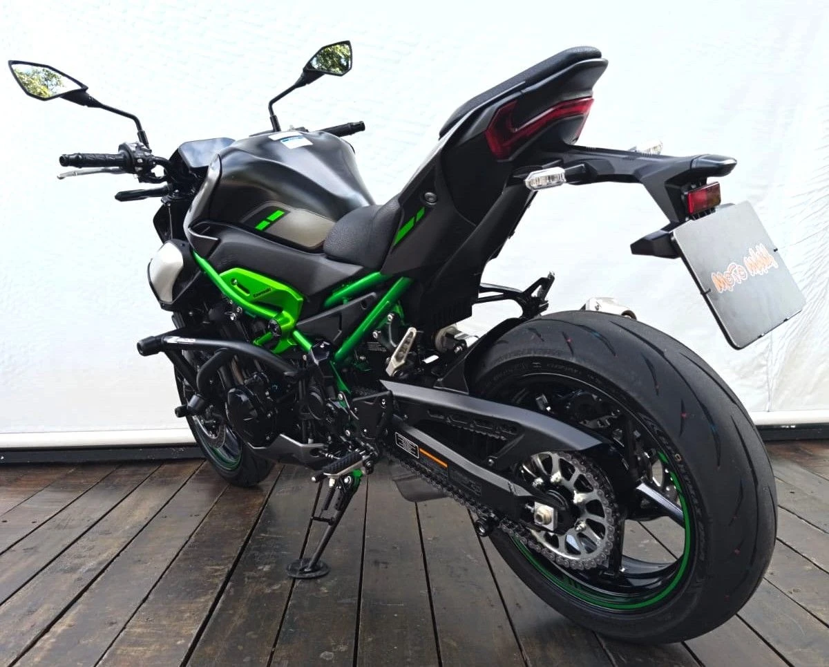 KAWASAKI Z900