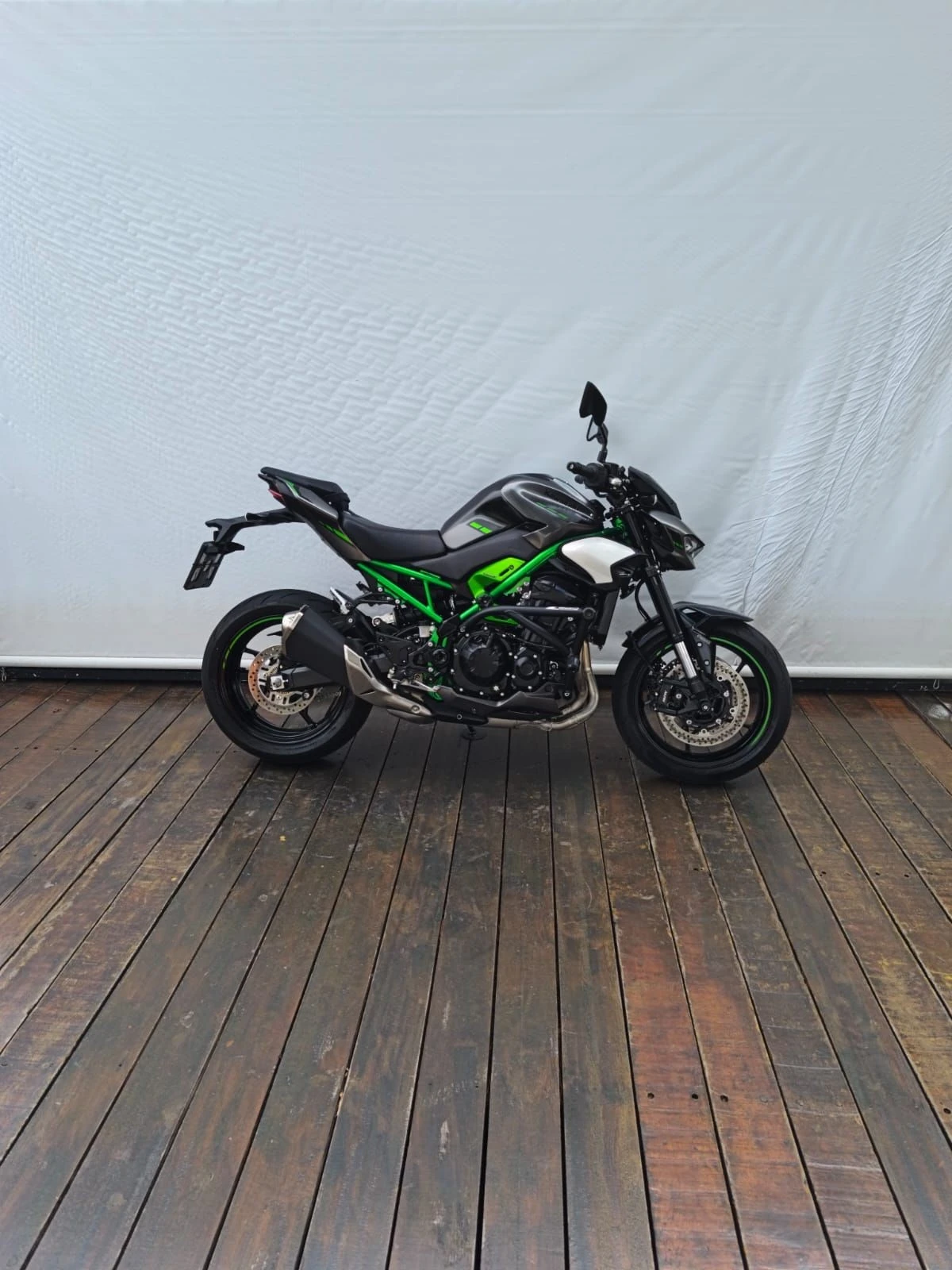 KAWASAKI Z900