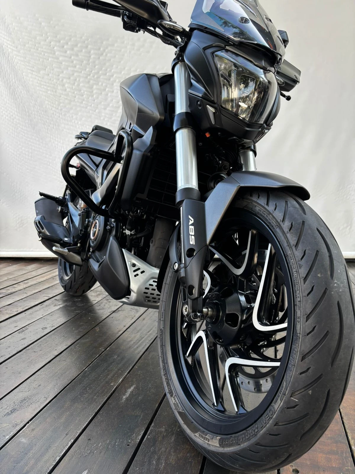 BAJAJ DOMINAR 400