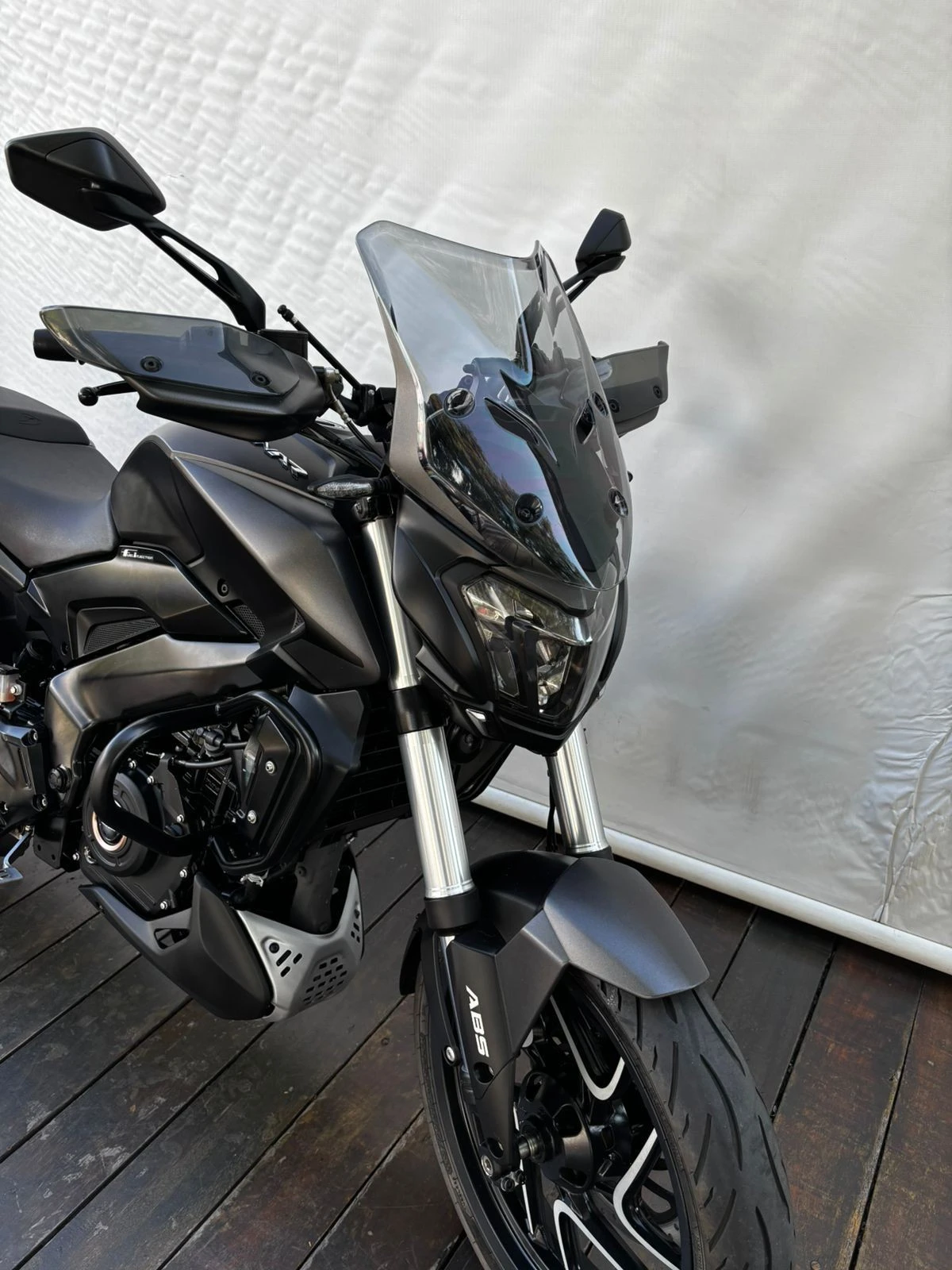 BAJAJ DOMINAR 400