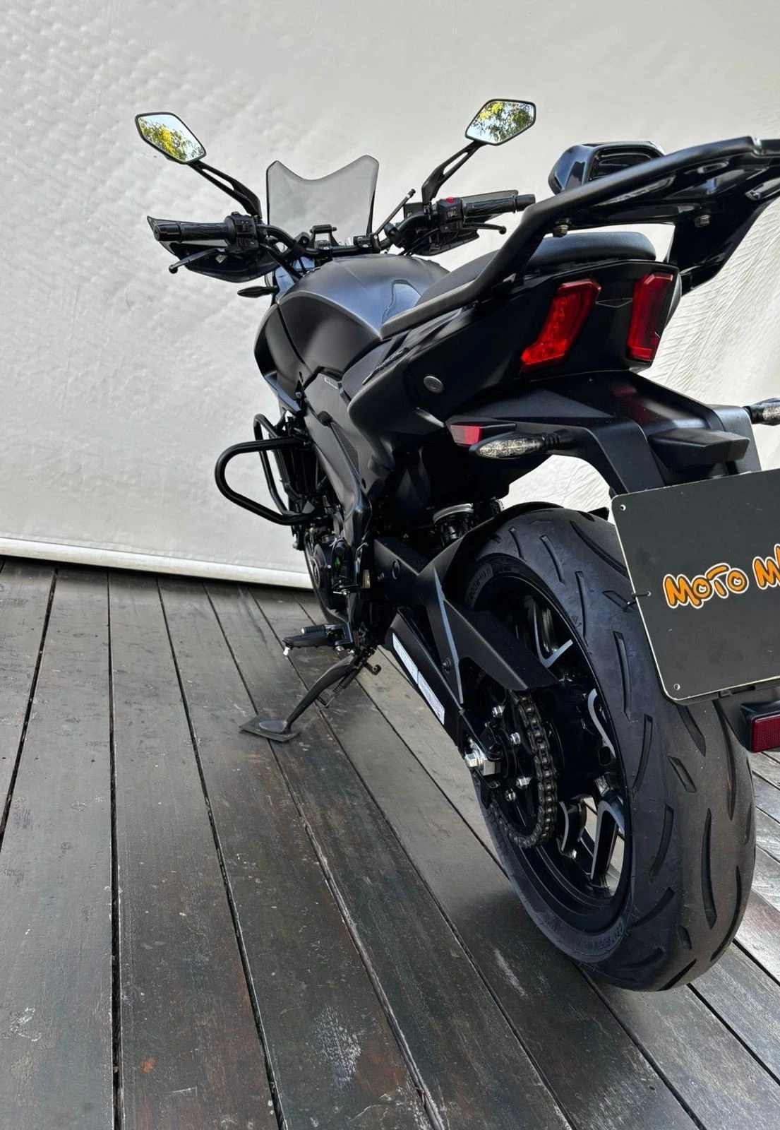 BAJAJ DOMINAR 400