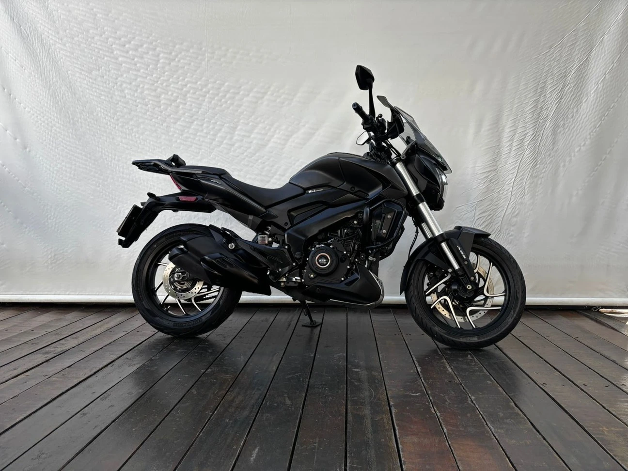 BAJAJ DOMINAR 400