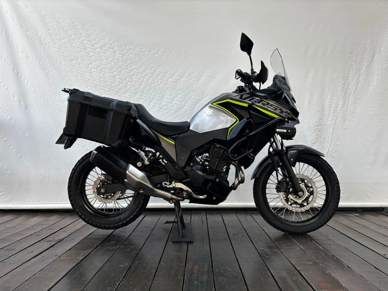 KAWASAKI VERSYS-X 300