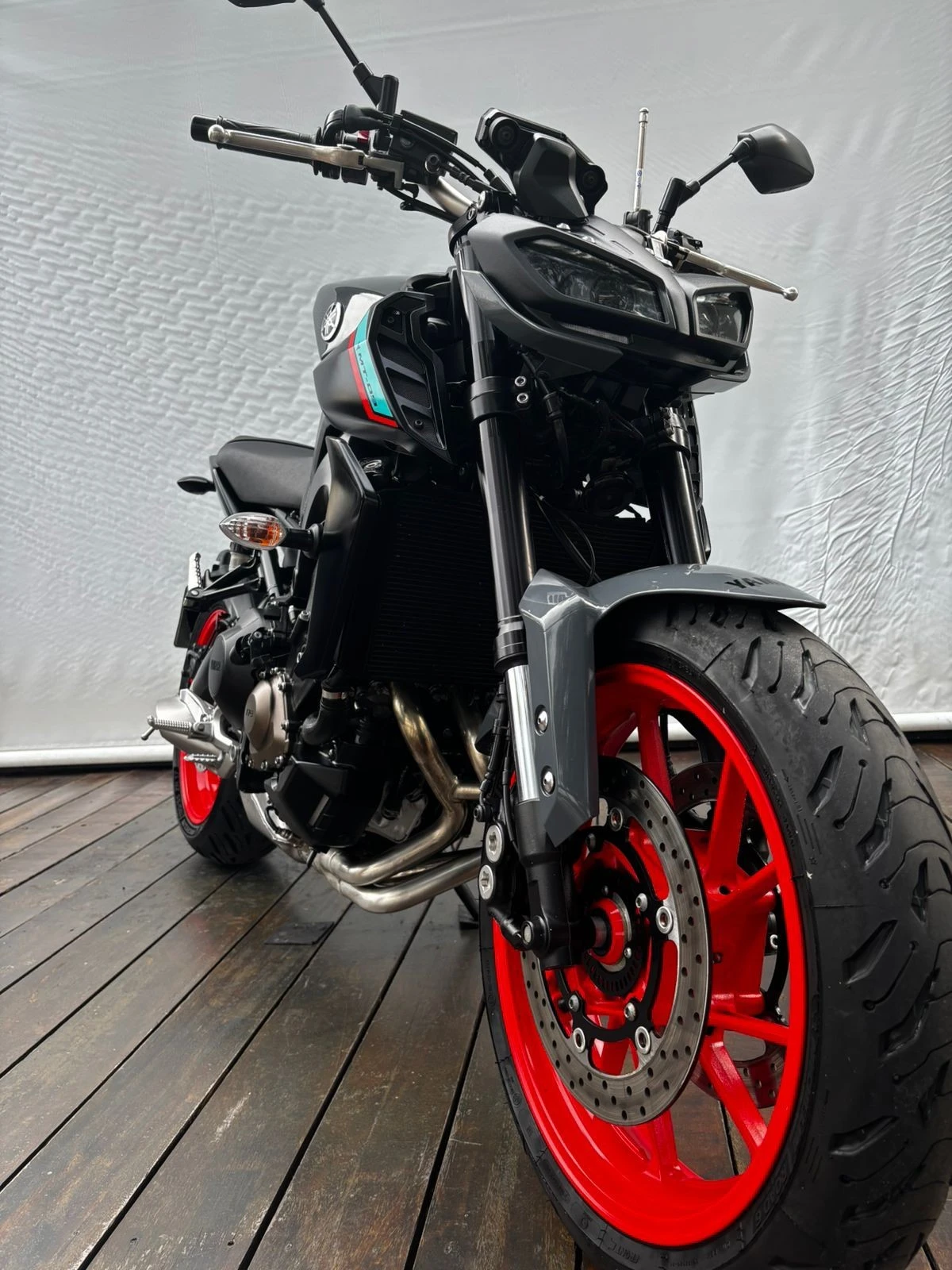 YAMAHA MT-09