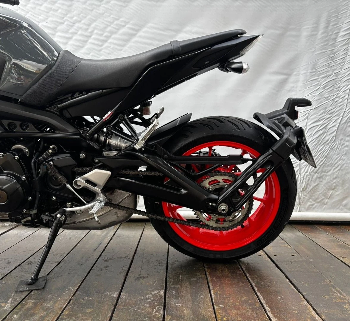 YAMAHA MT-09