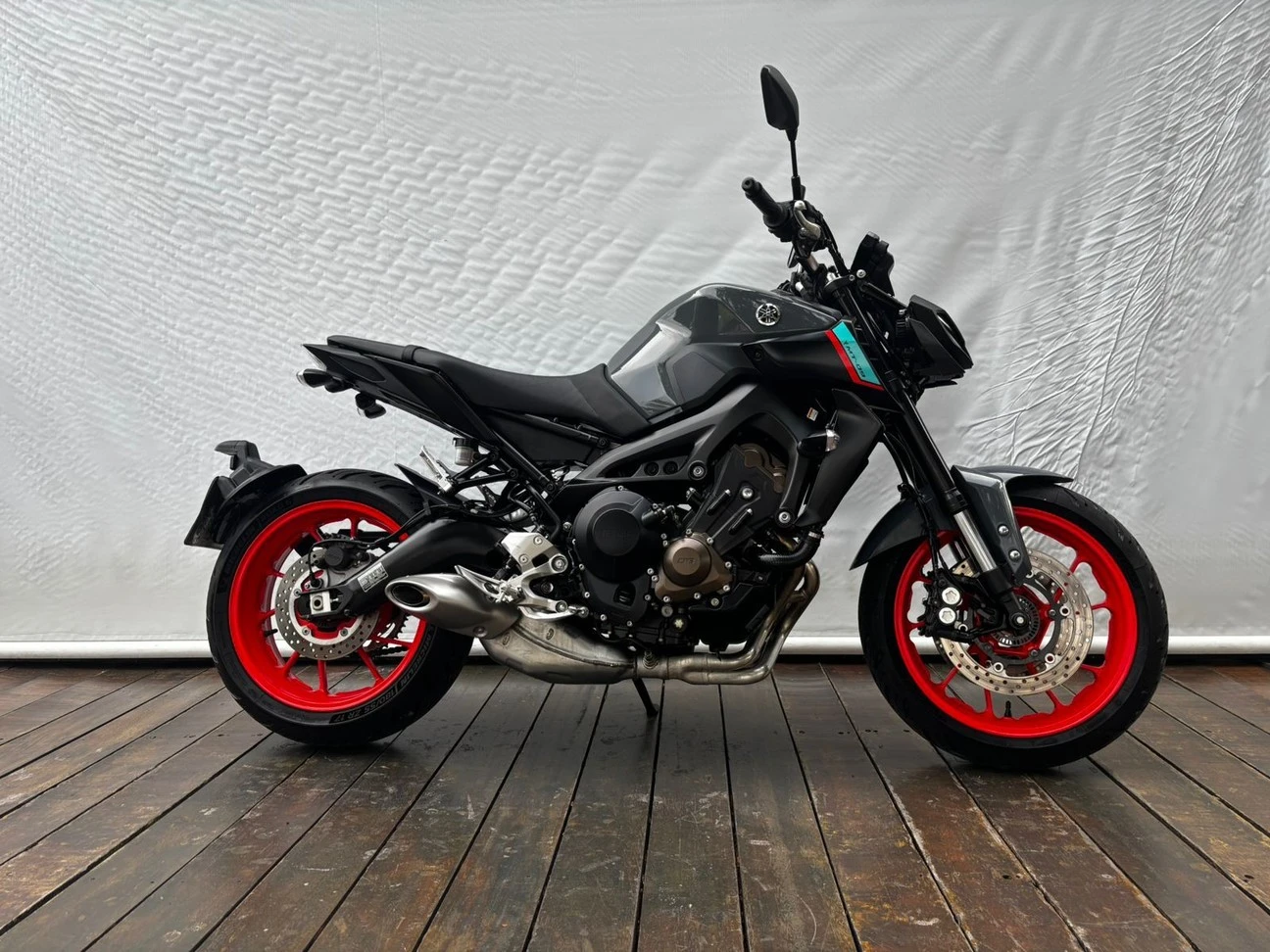 YAMAHA MT-09