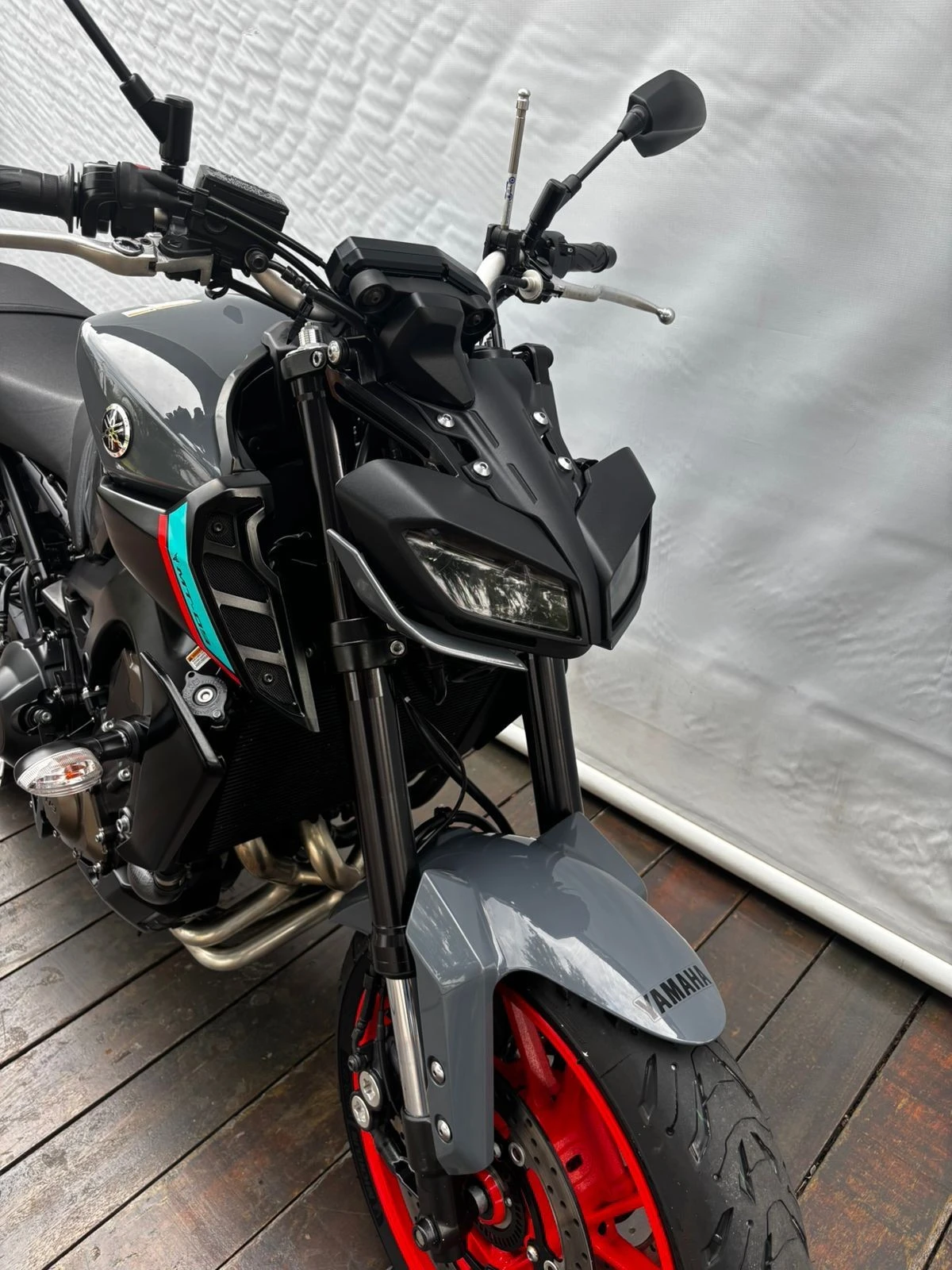 YAMAHA MT-09