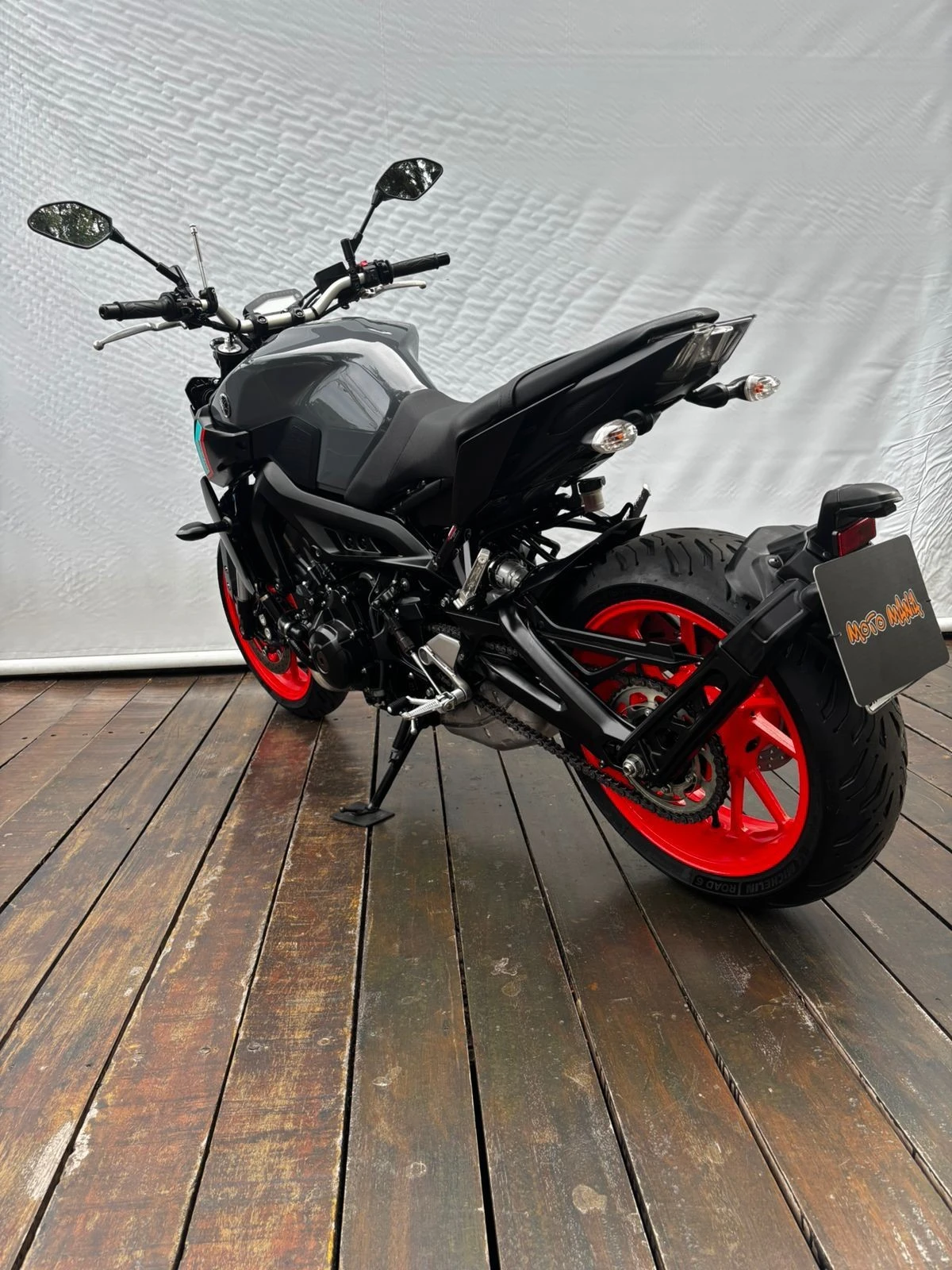 YAMAHA MT-09