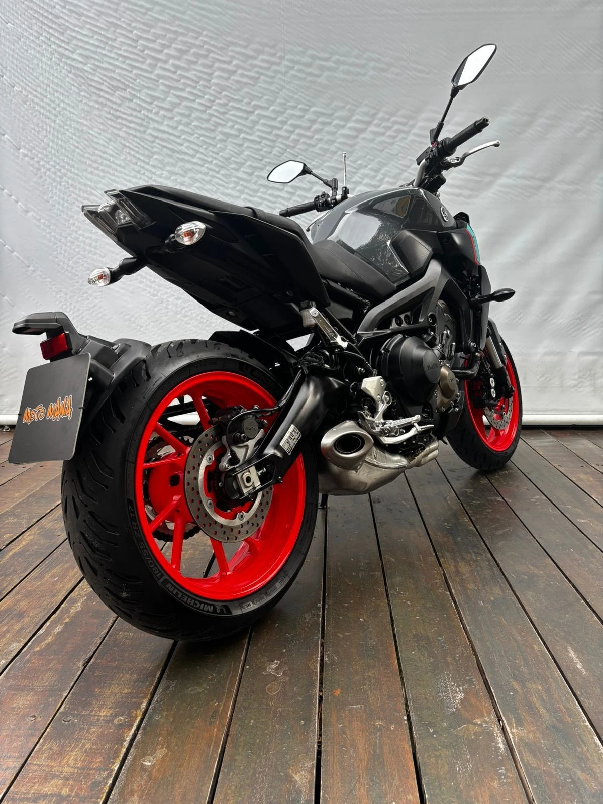 YAMAHA MT-09