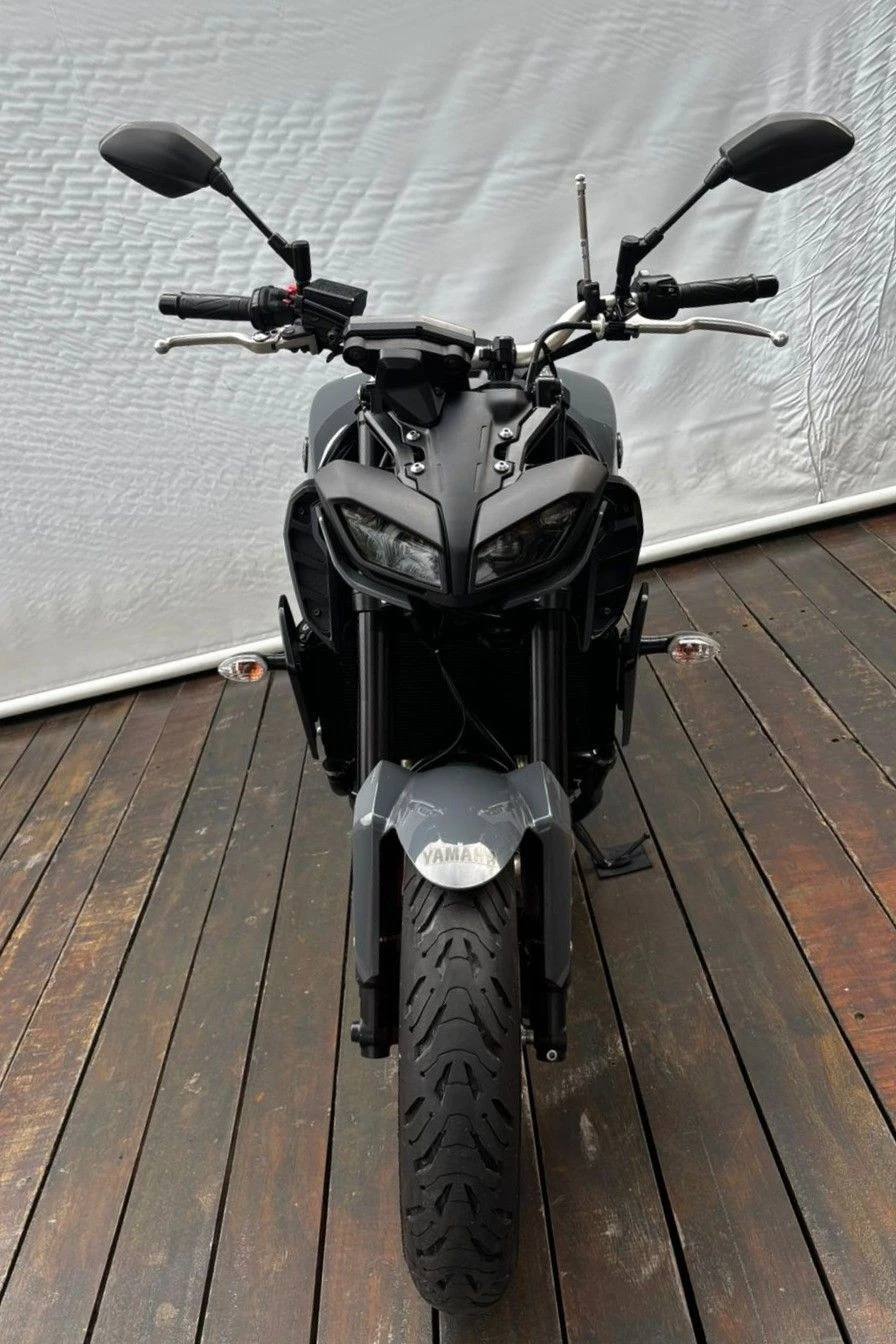 YAMAHA MT-09