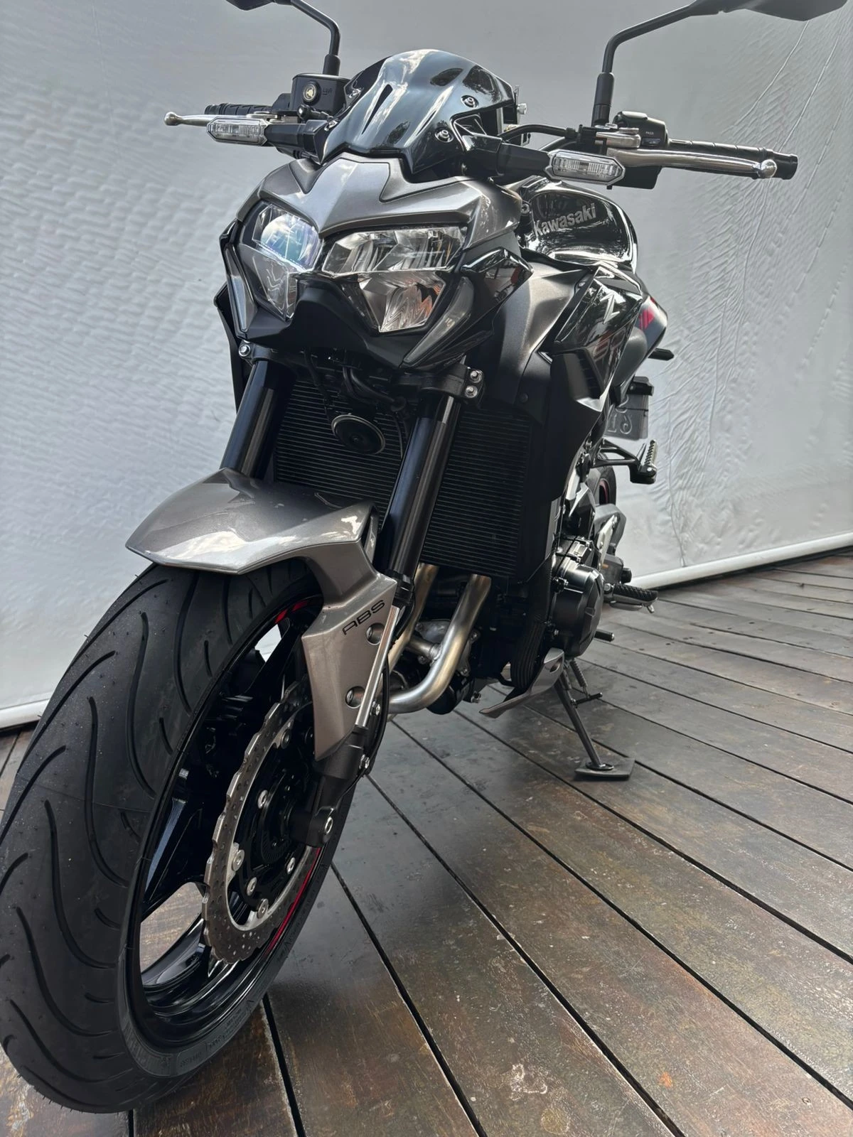 KAWASAKI Z900