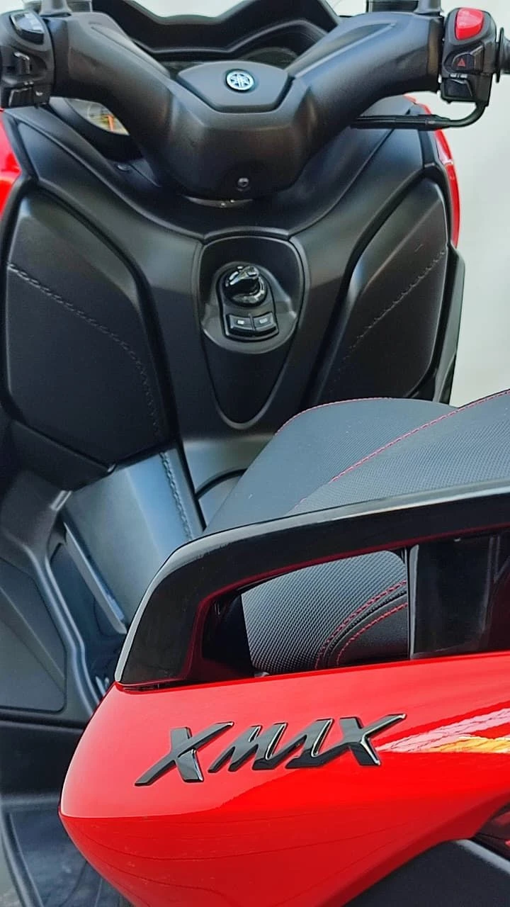 YAMAHA XMAX ABS
