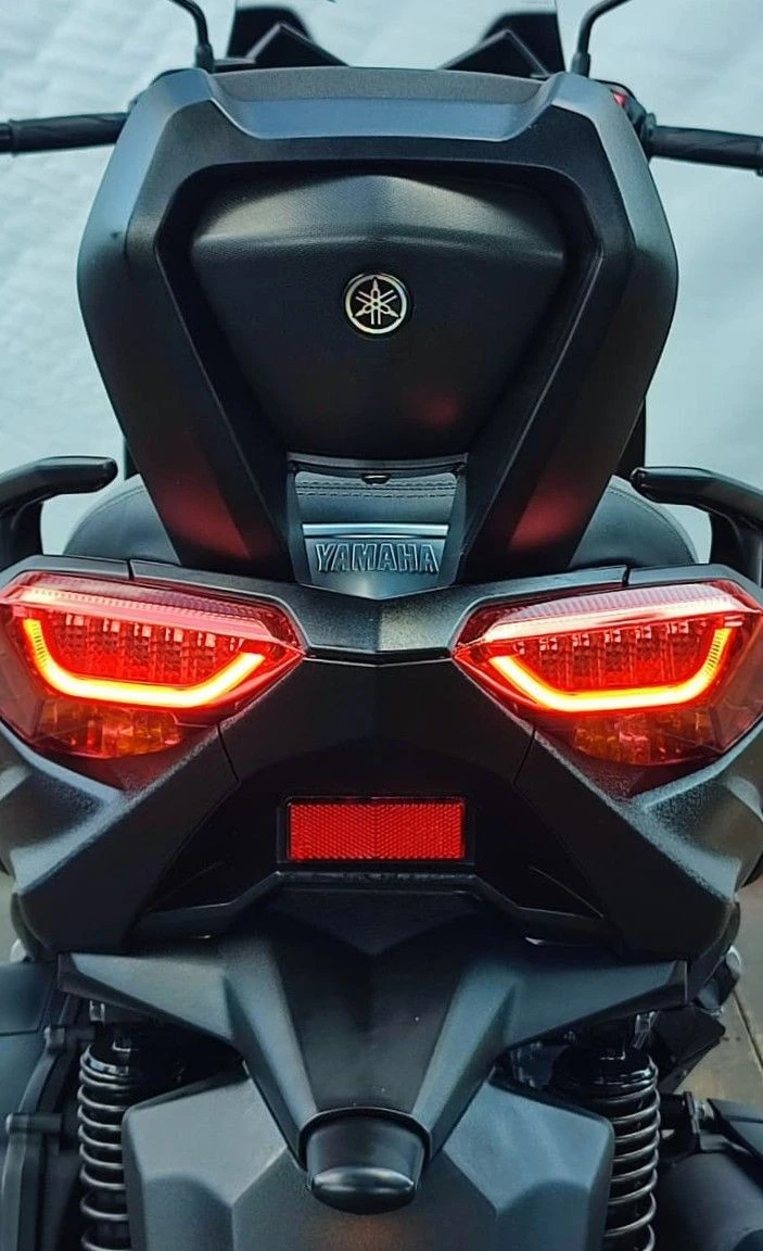 YAMAHA XMAX ABS