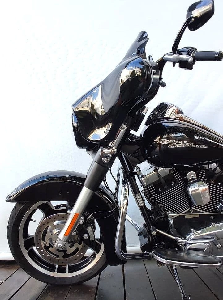 HARLEY-DAVIDSON STREET GLIDE