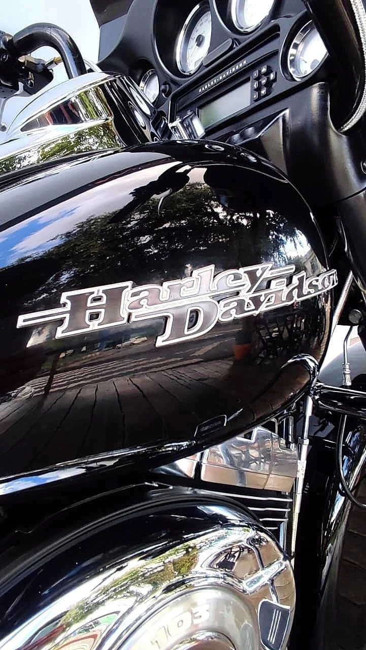 HARLEY-DAVIDSON STREET GLIDE
