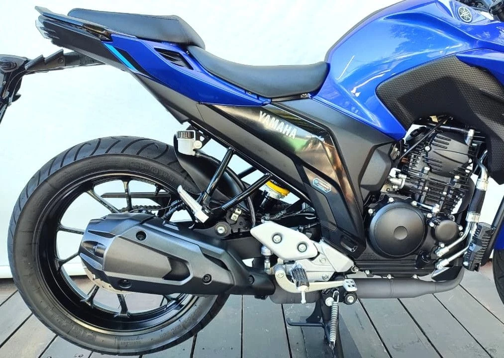 YAMAHA FZ25 FAZER ABS