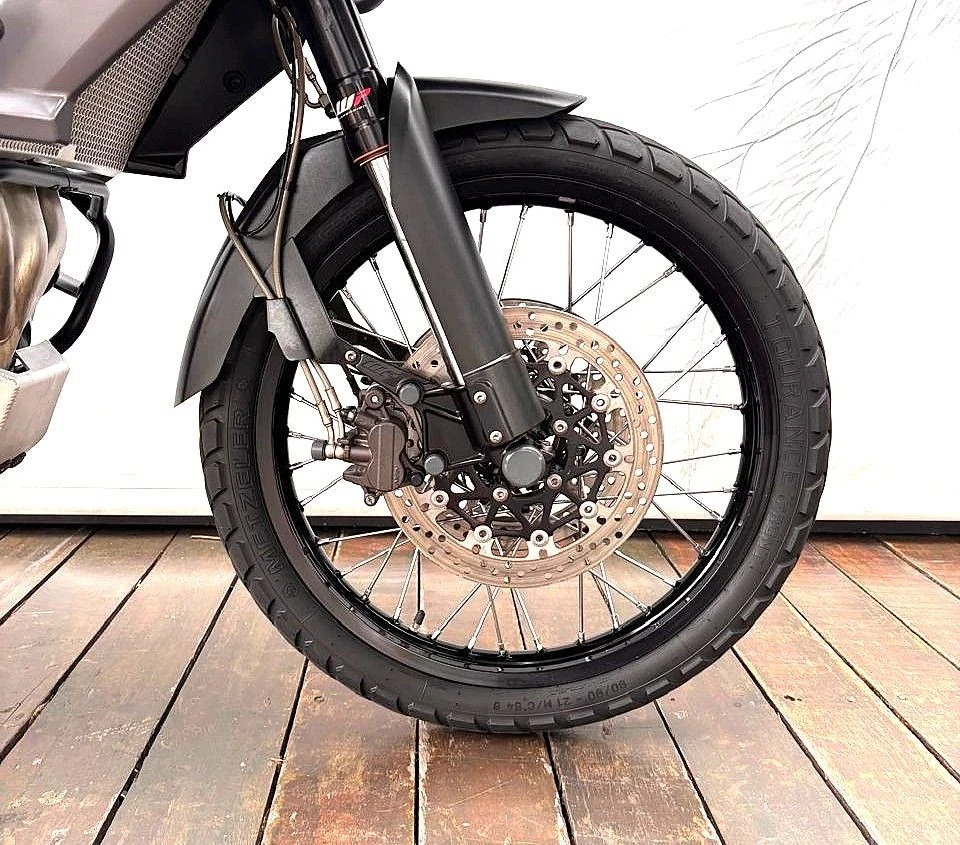 TRIUMPH TIGER 800 XCA