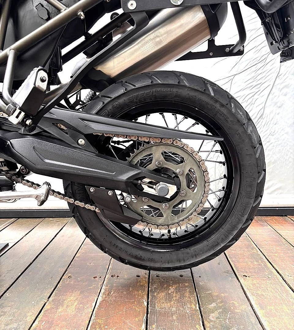 TRIUMPH TIGER 800 XCA