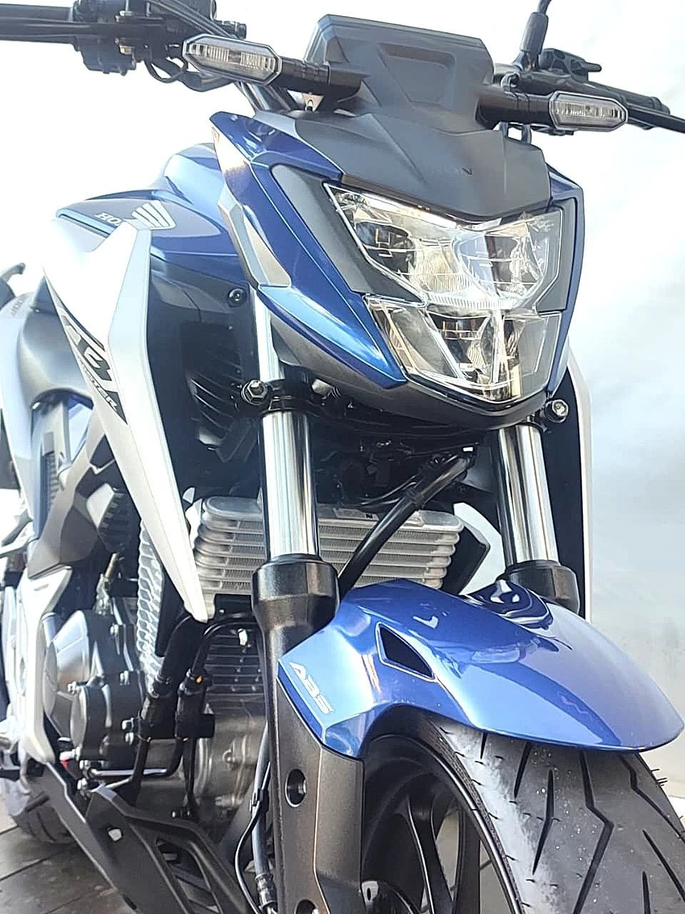 HONDA CB 300F TWISTER CBS