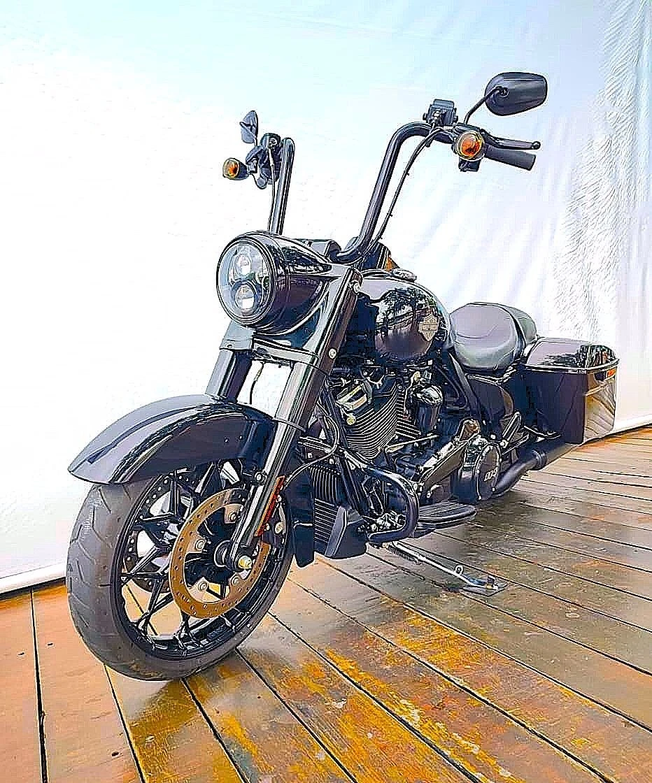 HARLEY-DAVIDSON ROAD GLIDE SPECIAL