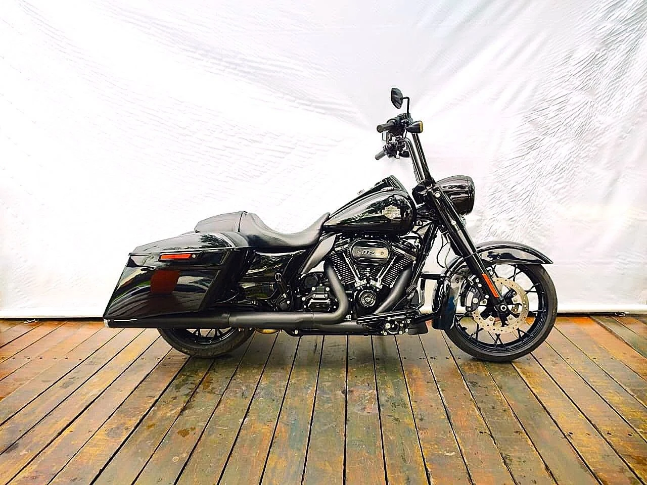 HARLEY-DAVIDSON ROAD GLIDE SPECIAL