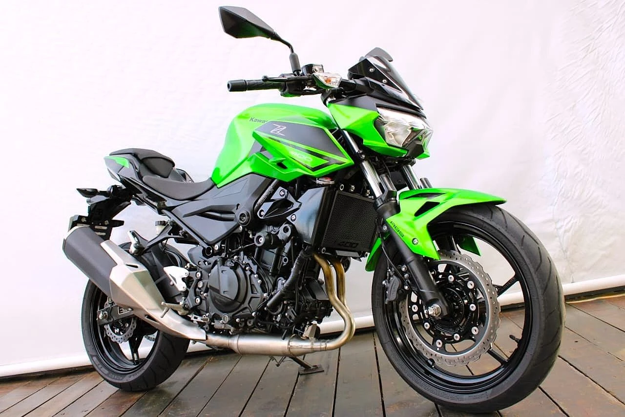 KAWASAKI Z400