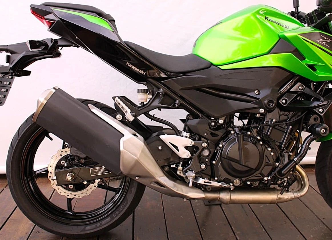 KAWASAKI Z400
