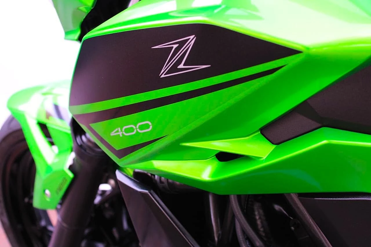 KAWASAKI Z400