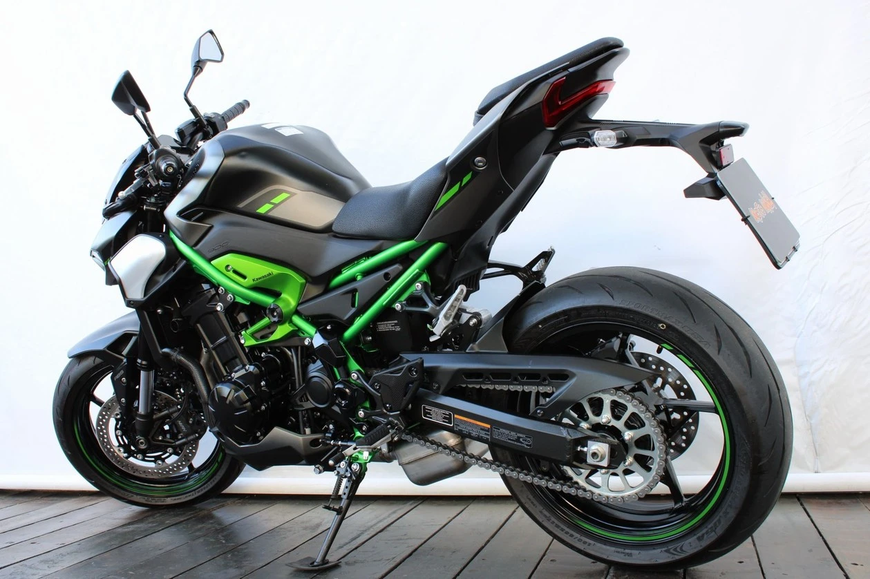 KAWASAKI Z900