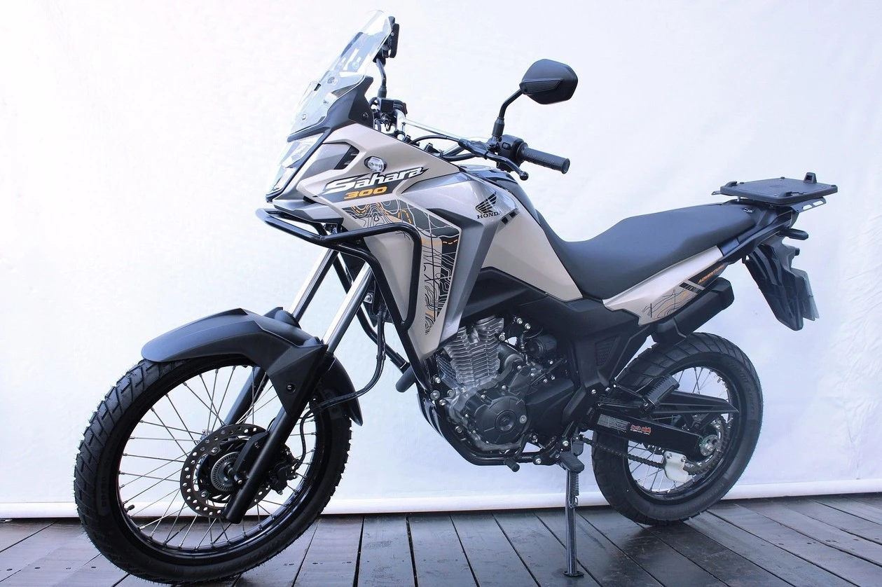 HONDA XRE 300 SAHARA ADVENTURE