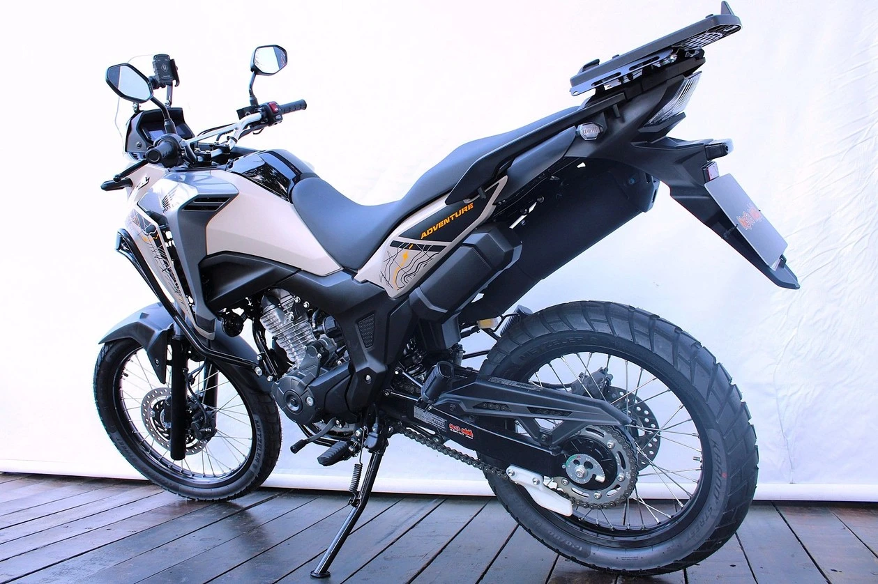 HONDA XRE 300 SAHARA ADVENTURE
