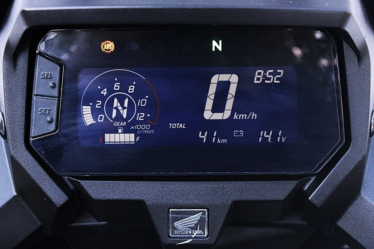 HONDA XRE 300 SAHARA ADVENTURE