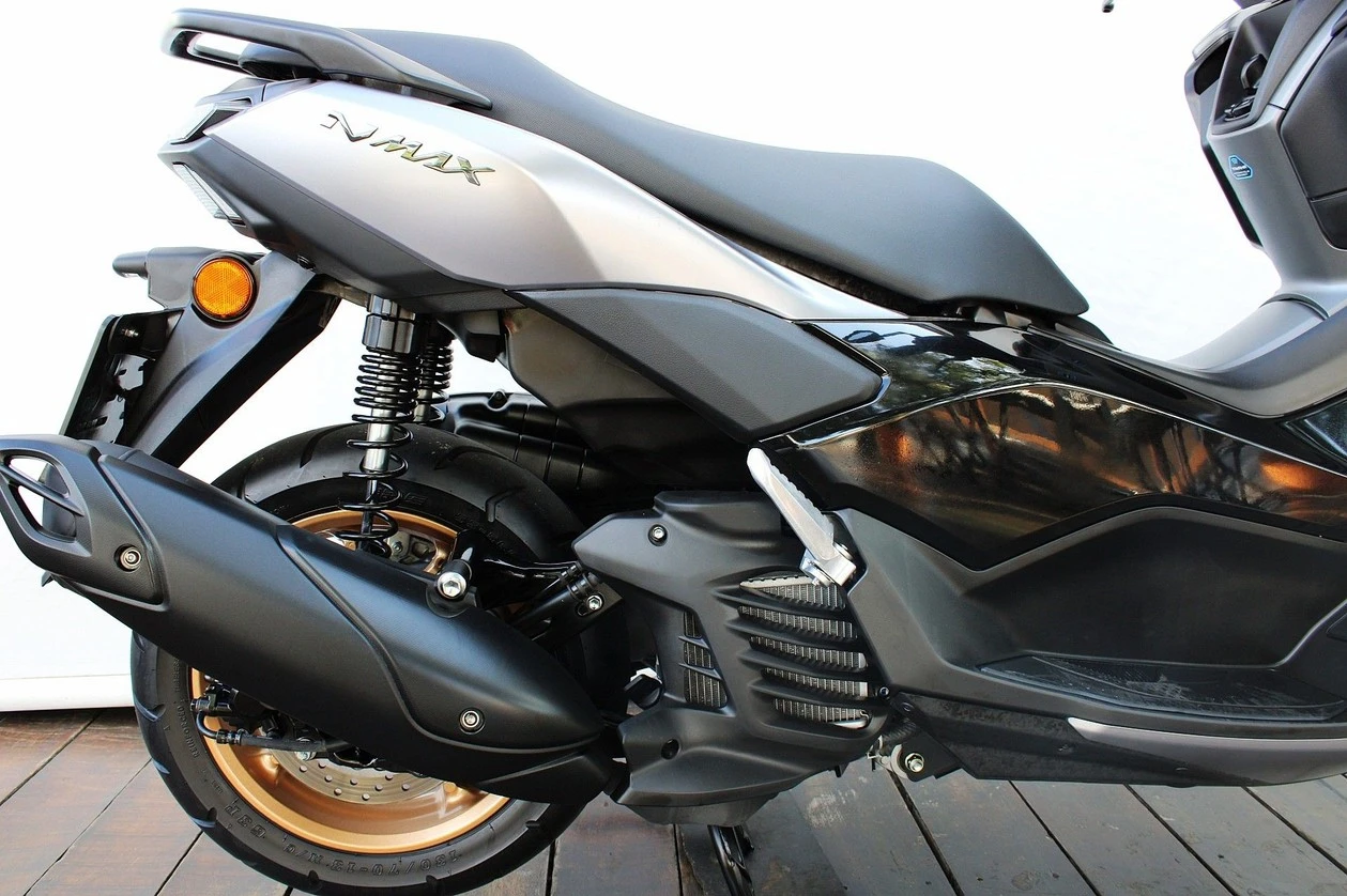 YAMAHA NMAX CONNECTED 160 ABS