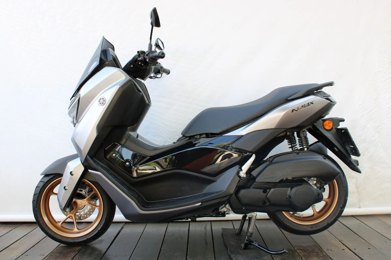 YAMAHA NMAX CONNECTED 160 ABS