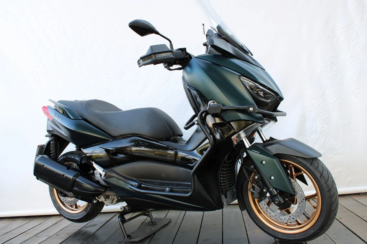 YAMAHA XMAX ABS