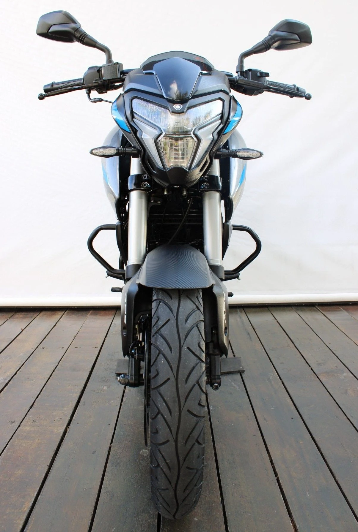 BAJAJ DOMINAR NS160