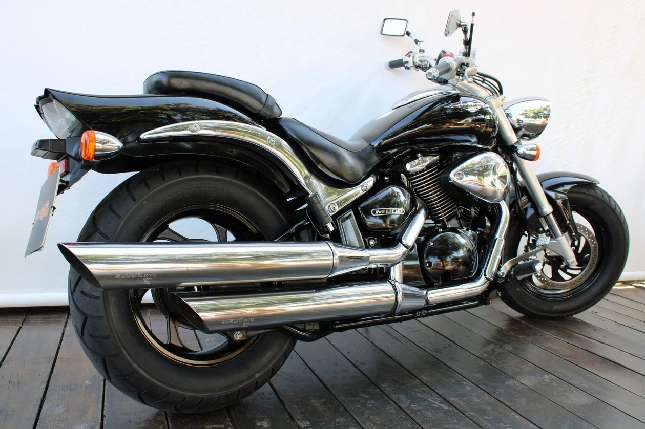 SUZUKI BOULEVARD M800
