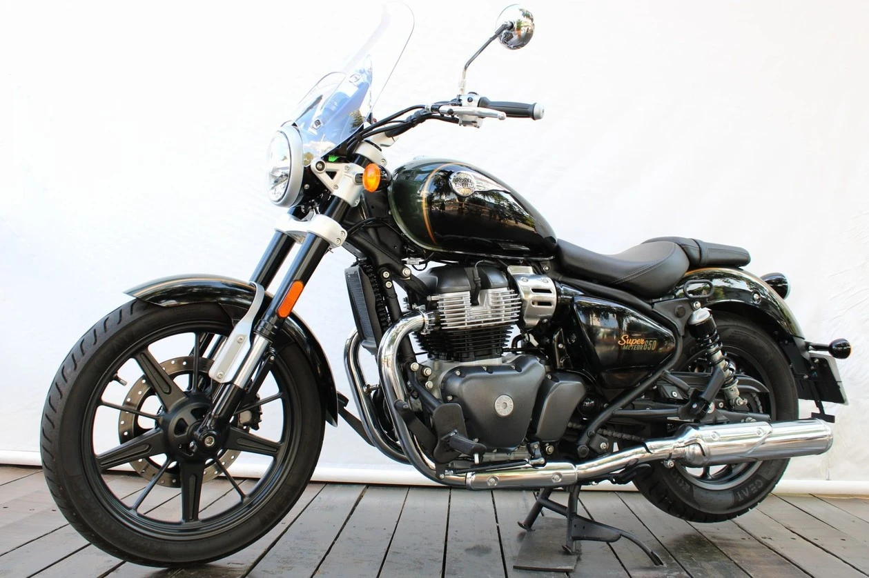 ROYAL ENFIELD METEOR 650 INTERSTELLAR
